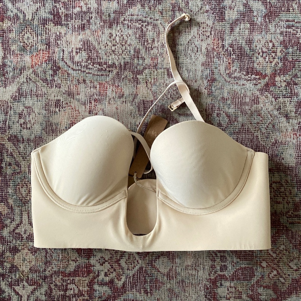 Deep Plunge Shapewear bra